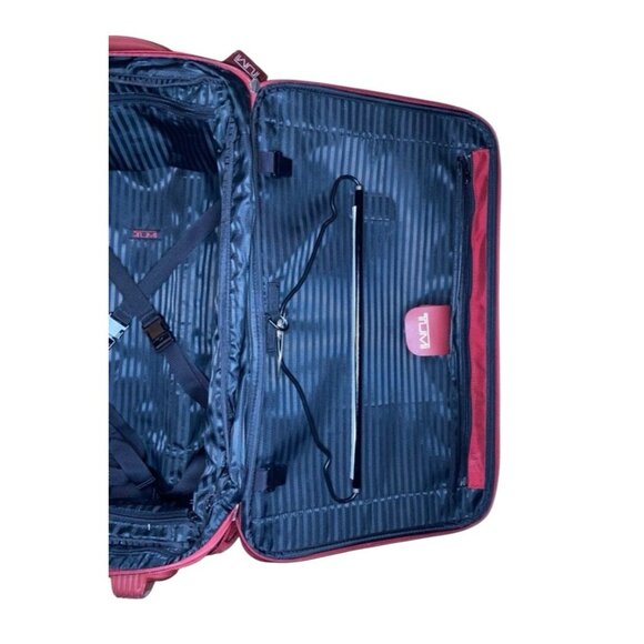 Tumi Upright Red Ballistic Suitcase Luggage 2 Wheel Rolling 23X14X9 - Picture 4 of 8